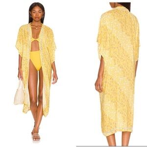 Revolve Plush NWT Ultra Soft Kimono‎ in Yellow Women’s XS/S Floral Mixed Print